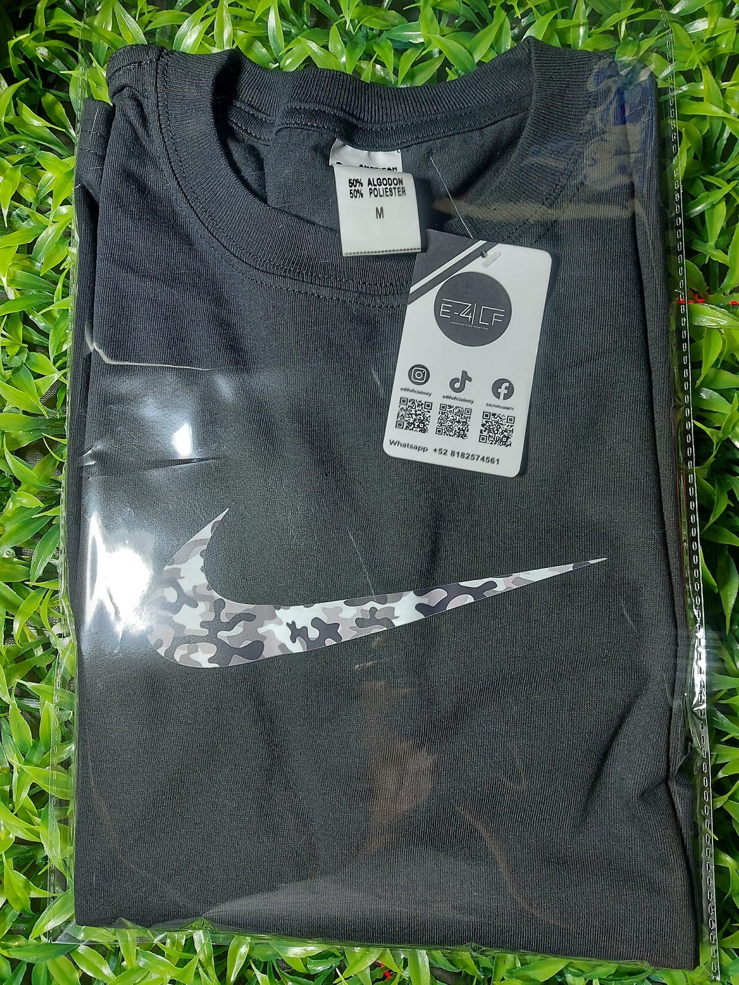 Playera Negra Nike gris militar